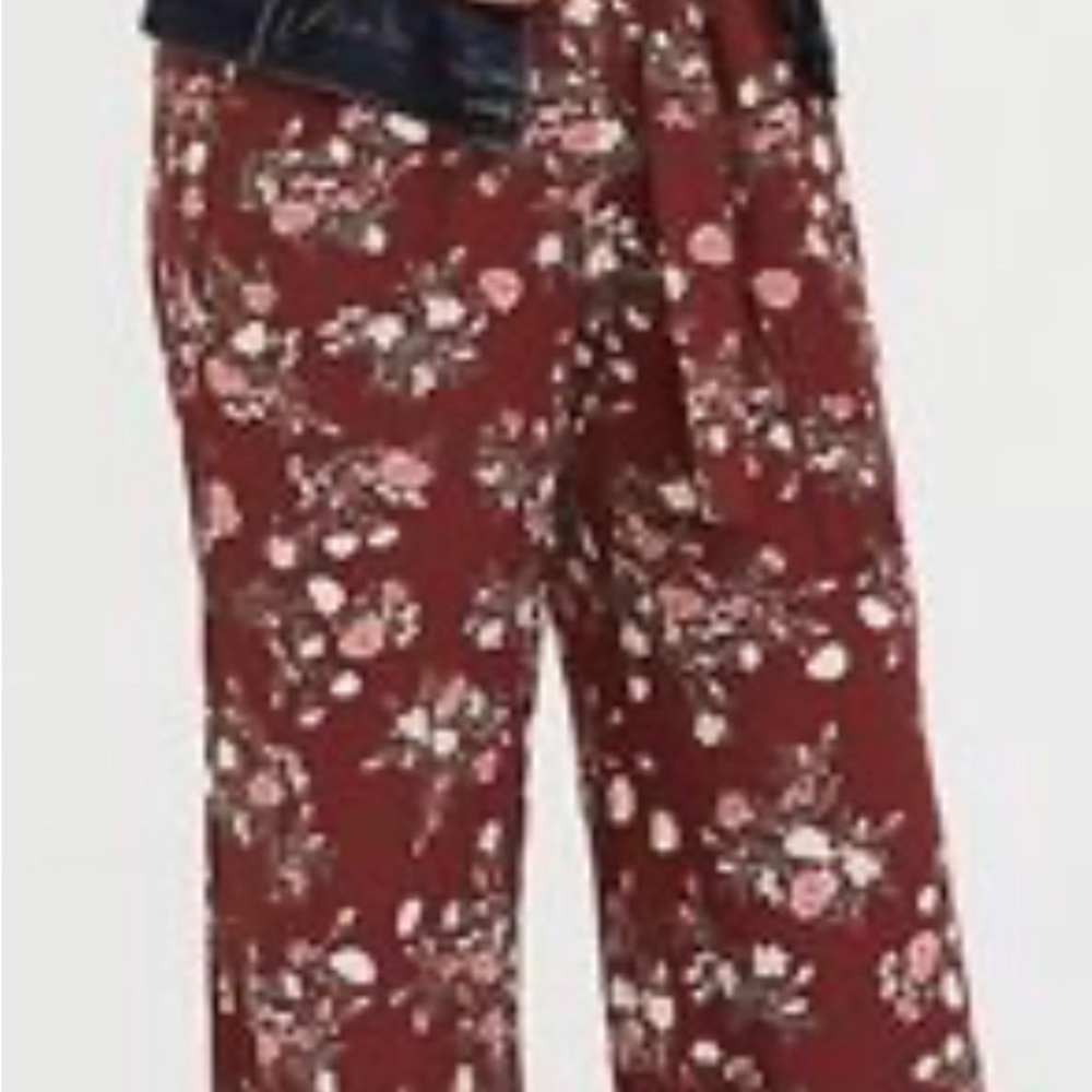 Torrid Burgundy/maroon Floral Crepe Wide Leg Pants 1 (14/16) Belted and pockets. - Picture 2 of 4